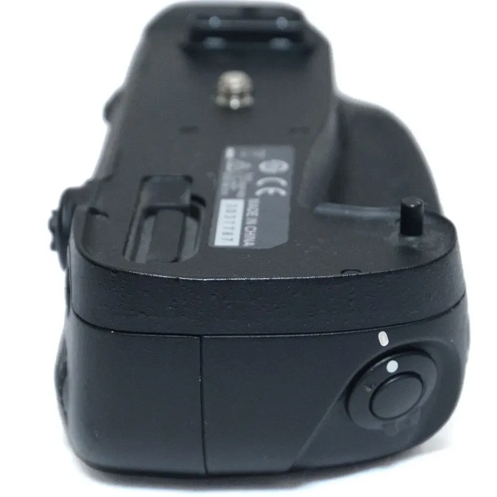 Nikon MB-16 Vertical Battery Grip for Nikon D750 DSLR Camera